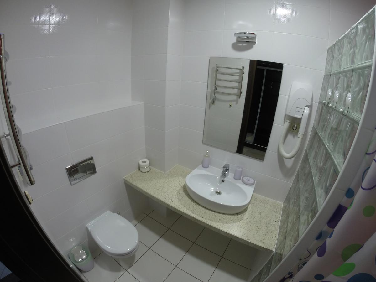 Viro Hotel Chornomorsk Exterior photo