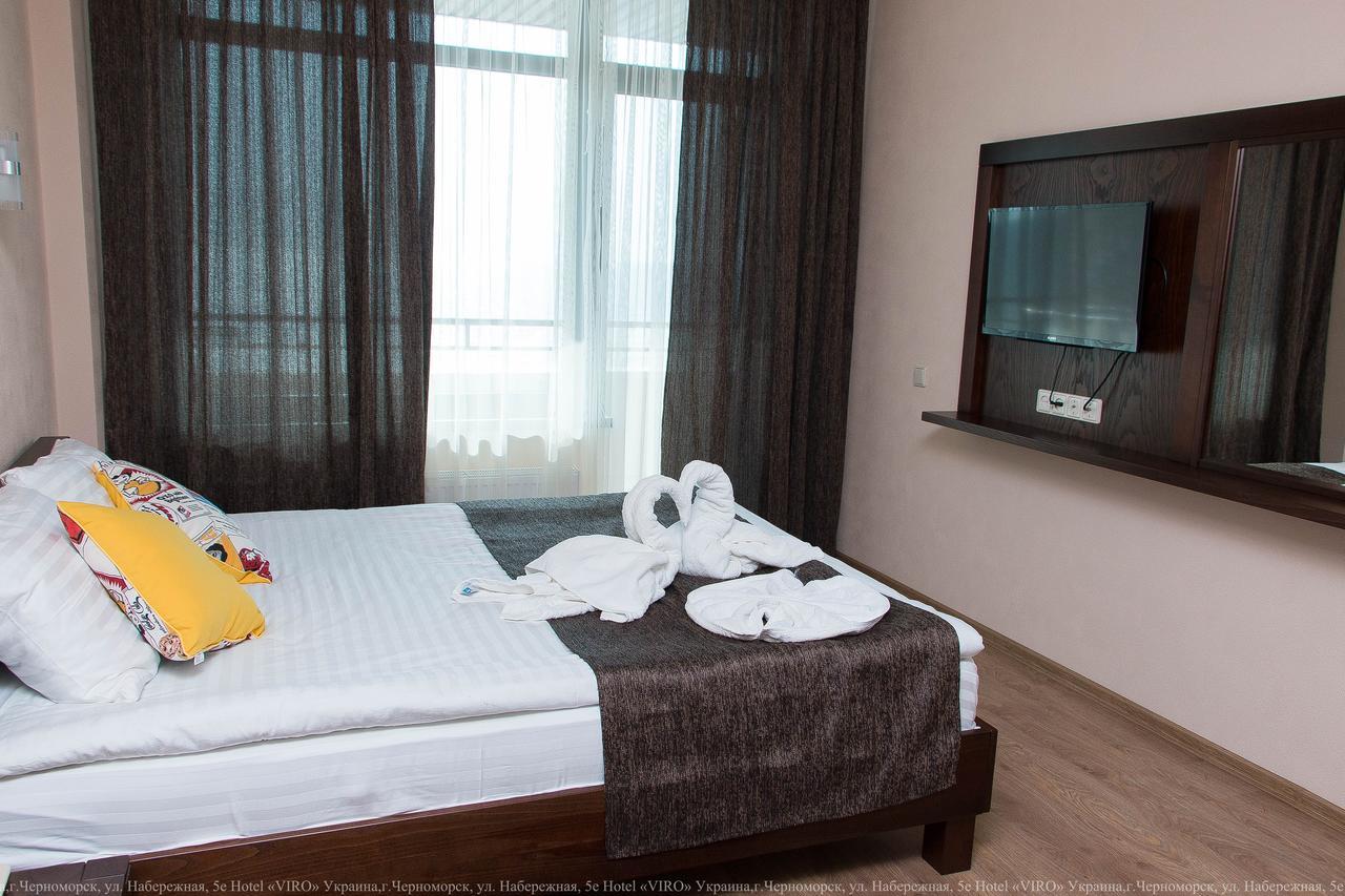 Viro Hotel Chornomorsk Exterior photo
